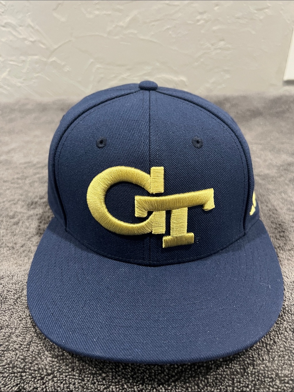 🔥🏈 New GEORGIA TECH YELLOWJACKETS College Adidas Fitted Flat Bill Hat Cap 7 1/8”